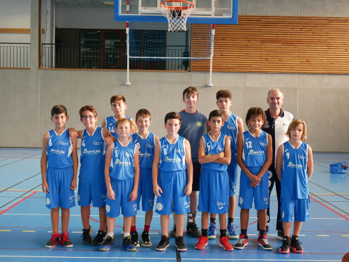 Match Benjamins Pertuis contre Trevaresse.
Ils se sont battus jusqu'au bout malgré la défaite bravo !!